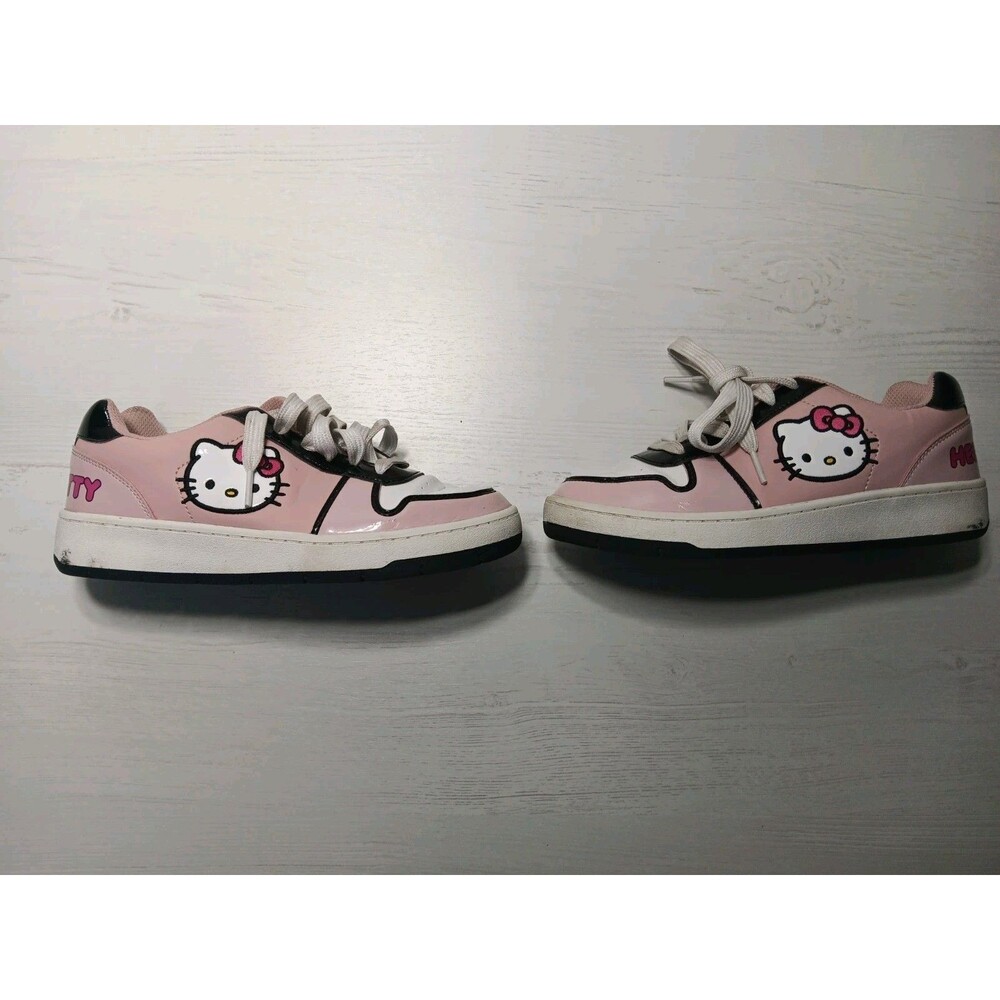 Hello Kitty Shoes Size 7 Adult